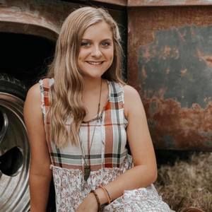 Meet your Posher, Olivia